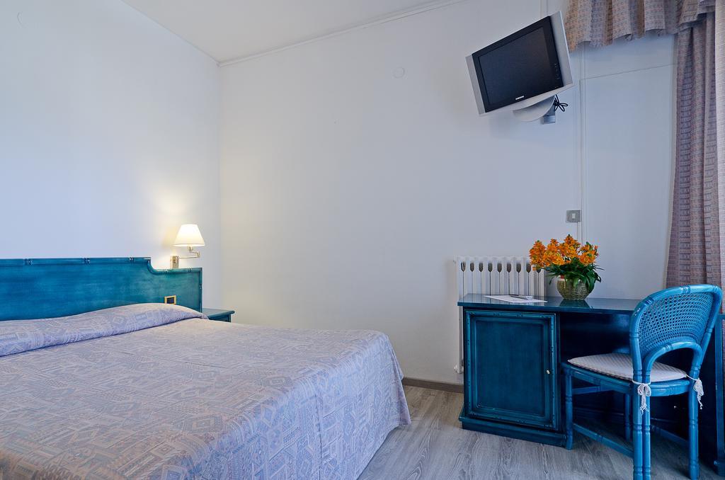 Hotel Ariston Montecarlo Σαν Ρέμο Εξωτερικό φωτογραφία